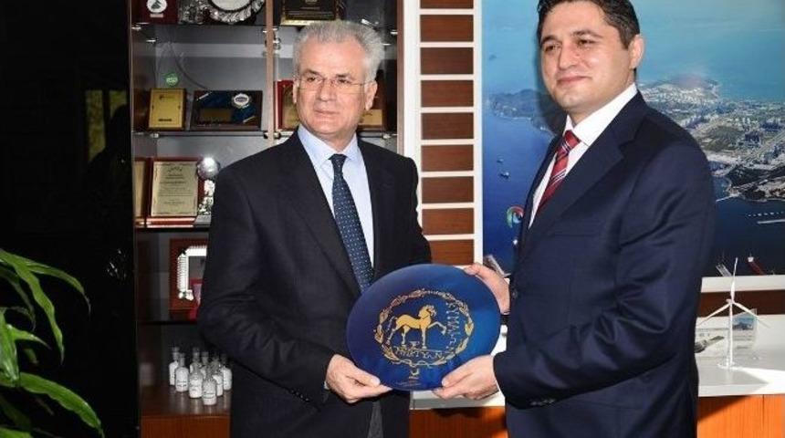 Aliağa Belediye Başkanı Serkan Acar: