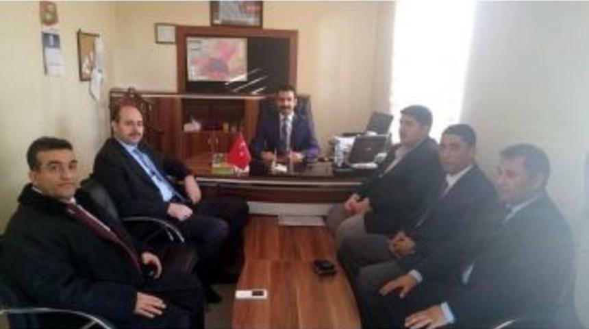 Tarım M&uuml;d&uuml;r&uuml; &Ouml;zg&ouml;k&ccedil;e, Yeni İl&ccedil;e M&uuml;d&uuml;r&uuml;n&uuml; Ziyaret Etti