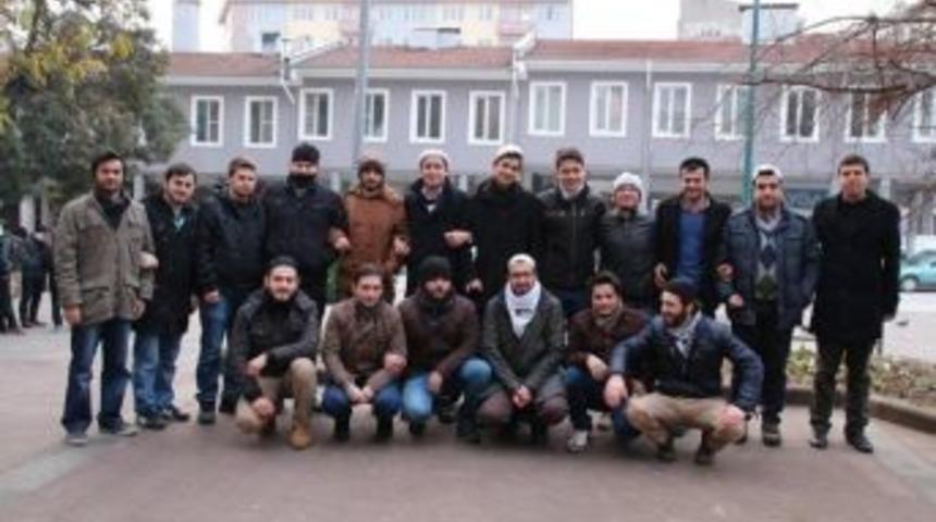 Balıkesirli Gen&ccedil;ler Doğu T&uuml;rkistan İ&ccedil;in Toplanacak