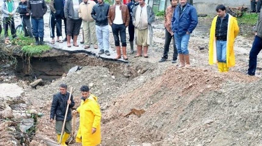 Demre&rsquo;de Sel Sonrası Onarım &Ccedil;alışmaları Son Hızla Devam Ediyor