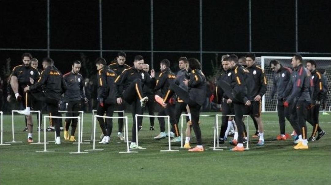 Galatasaray Alanya&rsquo;da İlk Antrenmanını Yaptı