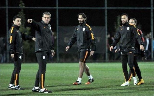 Galatasaray Ilk Idmanı Yağmur Altında Yaptı 1