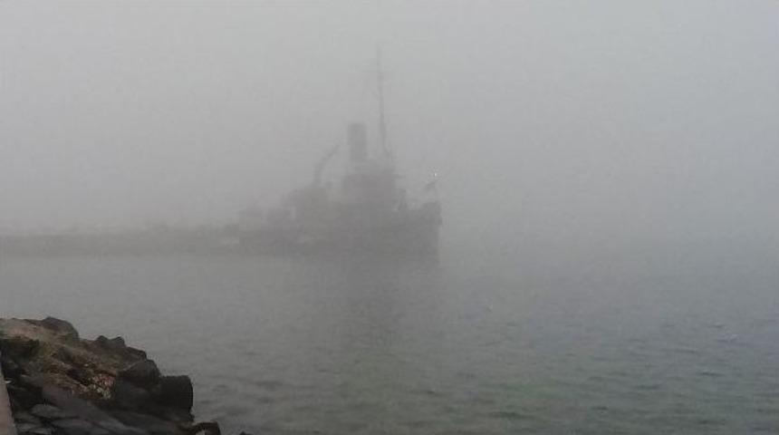 &Ccedil;anakkale Boğazında Sis