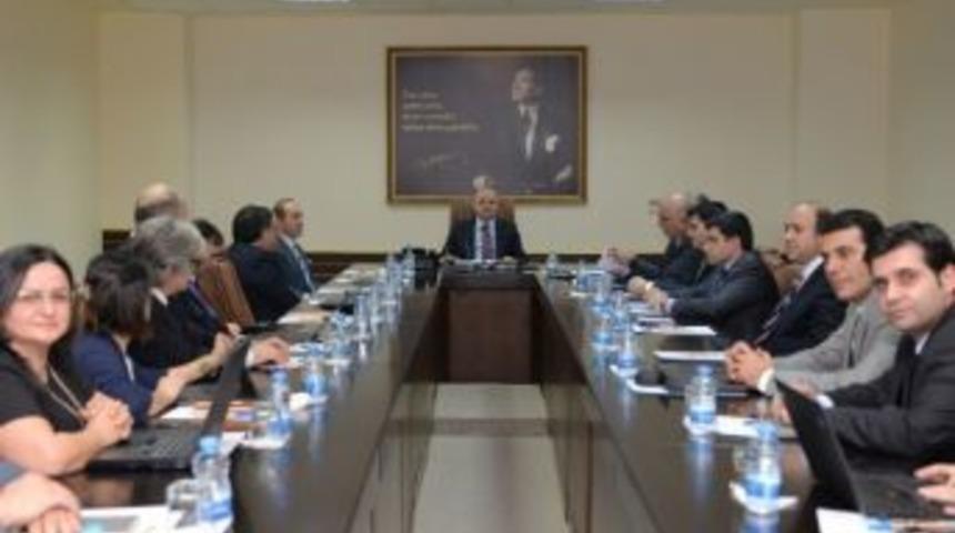 Vali &Ccedil;akacak, Elektrik Kesintilerine El Attı