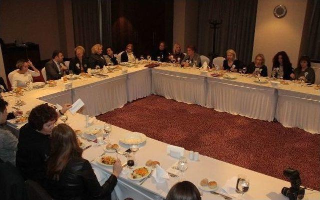 (&ouml;zel Haber) T&uuml;rk Anneler Derneği &Uuml;yelerinden Organ Bağışı 1