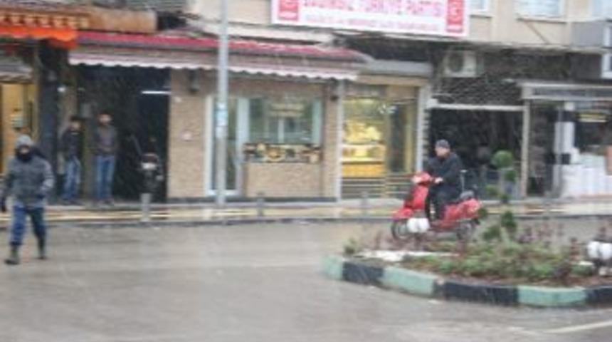 Kilis&rsquo;te Kar Yağışı Başladı