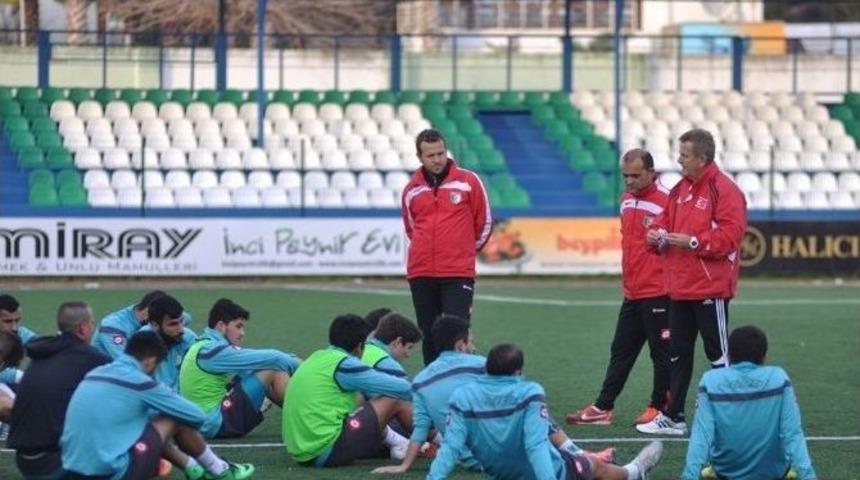 Eski Futbolculardan Bodrumspor&rsquo;a Baklava Dopingi