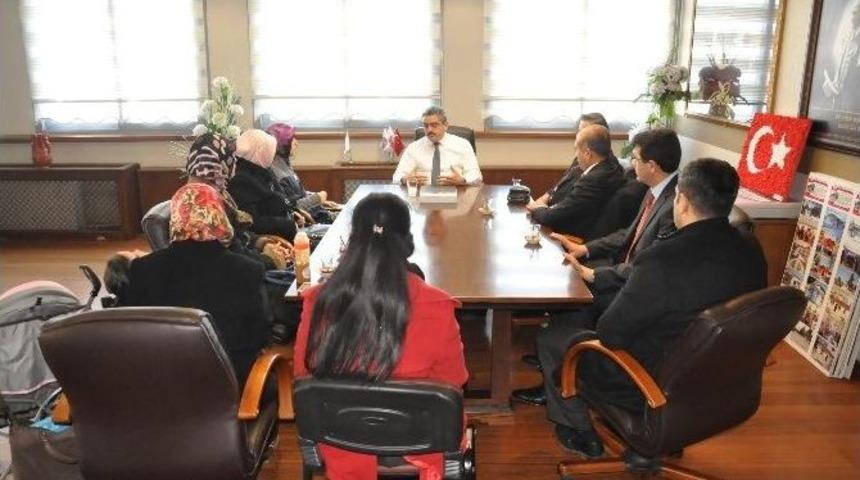 Nazilli Belediyesi Okul &Ccedil;evresi Ve Bah&ccedil;elerini D&uuml;zenledi