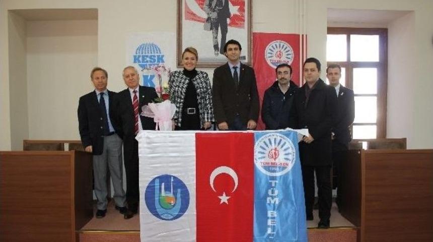 Urla&rsquo;da Memurlara Y&uuml;zde 40 Zam