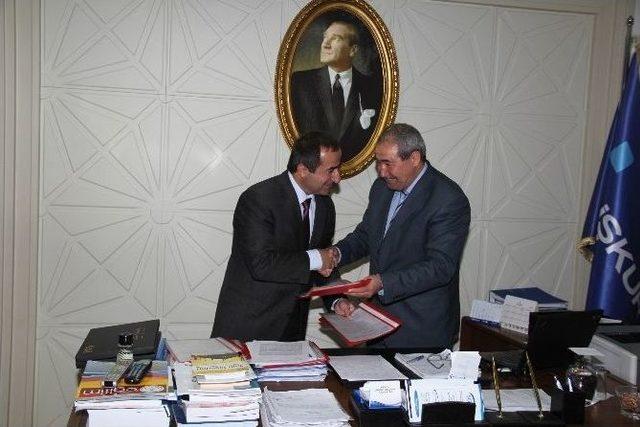 &ldquo;&ccedil;i&ccedil;ekleri Soldurmayalım Projesi&rdquo; Kapsamında İşkur İle İş S&ouml;zleşmesi Yapıldı 1