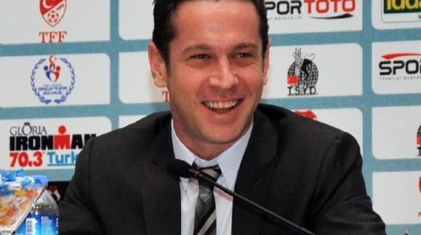 Hakemlerden T&uuml;rk Futbolculara Eleştiri