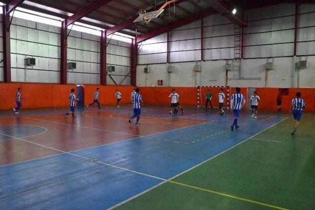 Van&rsquo;da Hentbol İl Birinciliği M&uuml;sabakaları 1