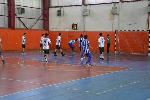 Van&rsquo;da Hentbol İl Birinciliği M&uuml;sabakaları 2