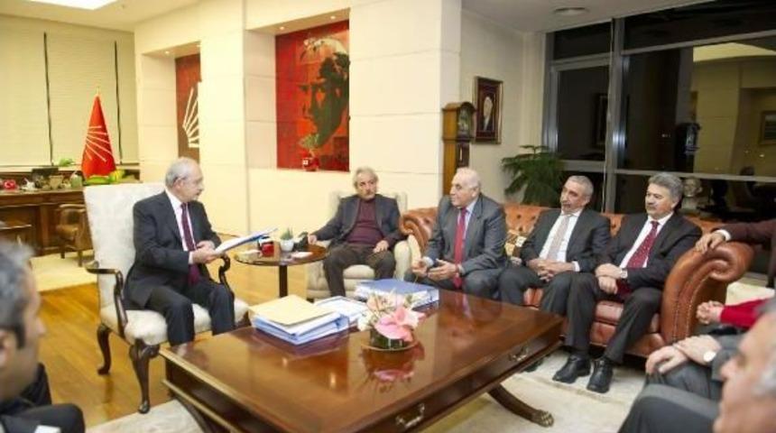 Alevi Dernekleri Temsilcileri Ve Cemevi Y&ouml;neticileri, Kılı&ccedil;daroğlu'nu Ziyaret Etti