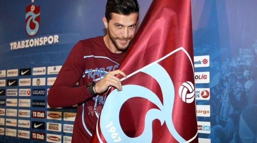 Trabzonspor Uğur Demirok Ile 3.5 Yıllık S&ouml;zleşme Imzaladı