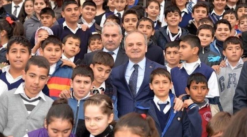 ’polis Amca Kütüphaneleri’ Projesi