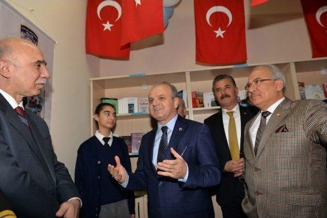 ’polis Amca Kütüphaneleri’ Projesi 2