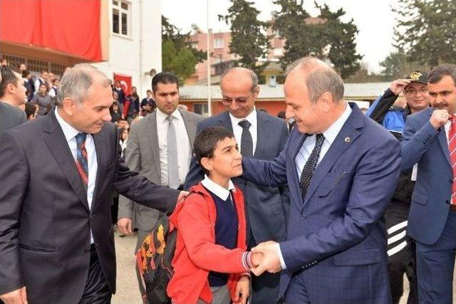 ’polis Amca Kütüphaneleri’ Projesi 3