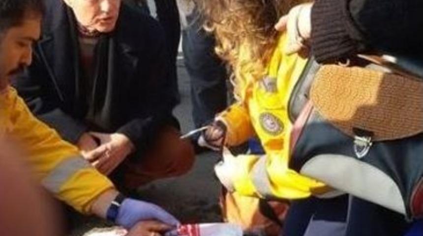 Fenalaşan Hamile Kadına Eski Vekil Koştu