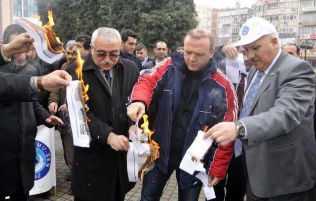İzmit te Memurlar Bordro Yaktı 1