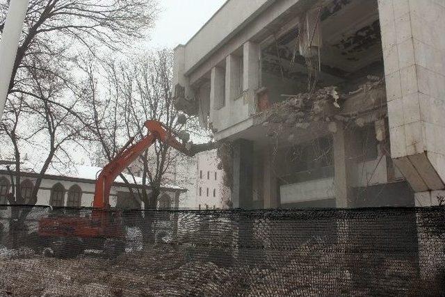 Afyonkarahisar’da “kent Meydanı” Projesi Çalışmaları Devam Ediyor