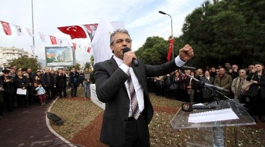 Karşıyaka Nazım Hikmet&rsquo;i Anacak