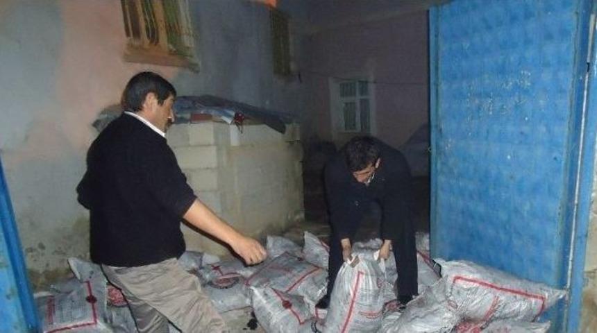 Kaymakam B&uuml;y&uuml;kk&ouml;se, Yardıma Muhta&ccedil; Aileleri Ziyaret Etti