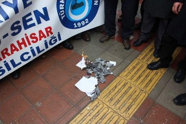 Afyonkarahisar’da Memurlardan Maaş Zammı Protestosu