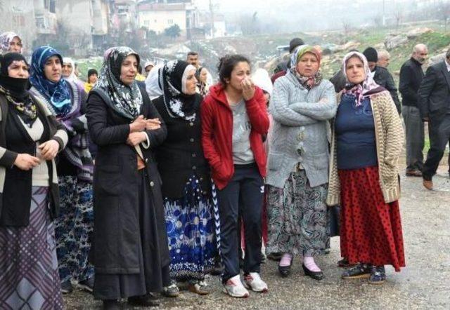 Çığ Faicasında Ölen Hes Işçisi Çelik, Denizli'de Toprağa Verildi