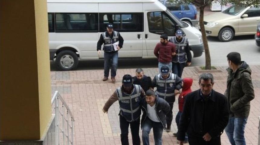 Kocaeli&rsquo;de Torbacılara Operasyon: 3 G&ouml;zaltı