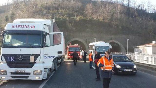 Tır ın Lastiği 3 Bin 778 Metrelik T&uuml;nelde Yandı, Ulaşım Aksadı 2