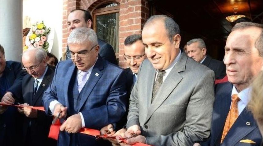 &Ccedil;orlu&rsquo;da Tarihi Belediye Binası T&ouml;renle A&ccedil;ıldı