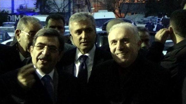 Çevre Ve Şehircilik Bakanı Güllüce’den Suriyelilere Yardım Açıklaması 1