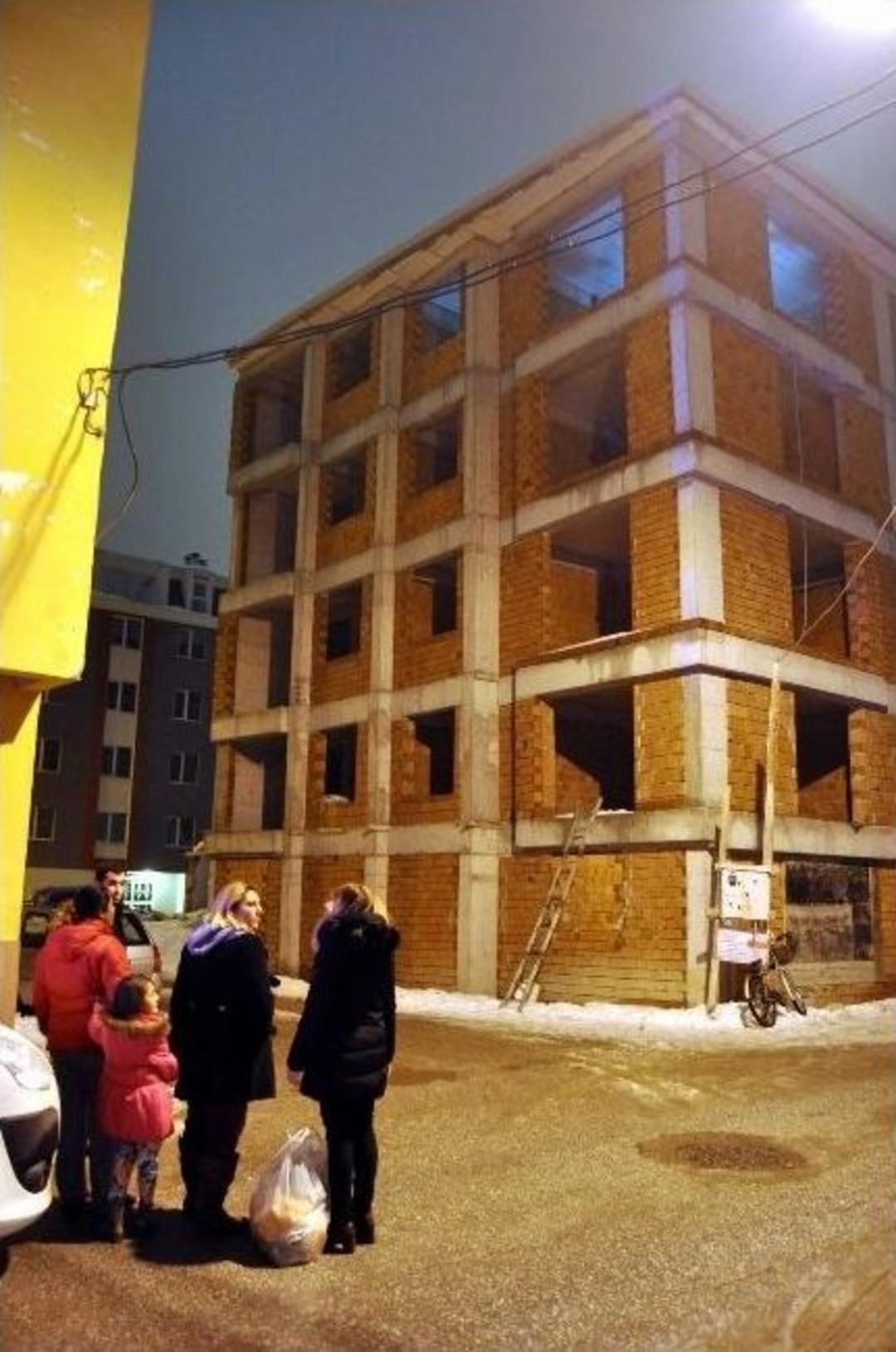 Uyuşturucu Kullandığı &Ouml;ne S&uuml;r&uuml;len Şahıs İnşaatta Baygın Halde Bulundu