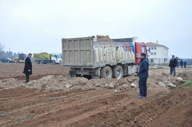 Akçakale Belediyesi Çalışmalarına Aralıksız Devam Ediyor