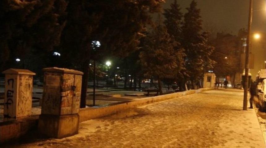 Diyarbakır&rsquo;da Kar Yağışı