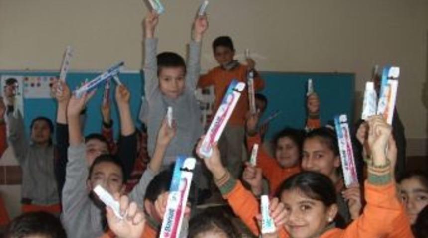 Tegv Tarafından &Ccedil;ocuklara Ağız Ve Diş Sağlığı Etkinliği D&uuml;zenlendi