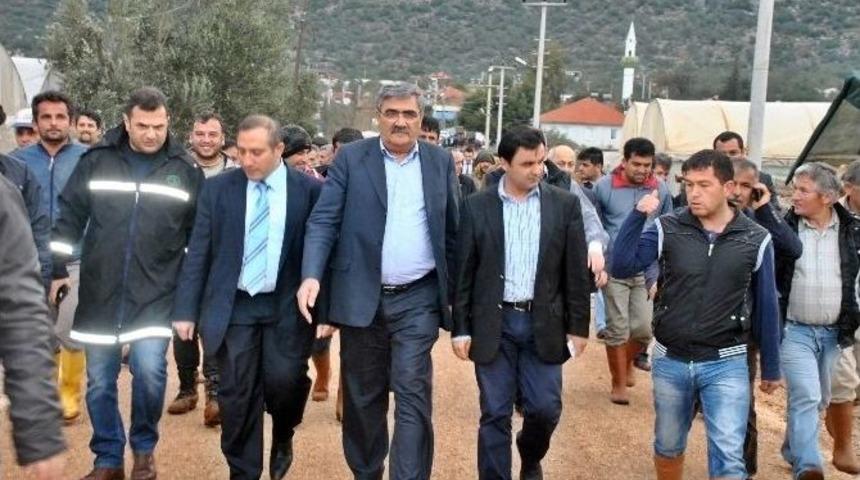 İl Başkanı S&uuml;mer Ve Koordinat&ouml;r Akdemir Afet B&ouml;lgesinde
