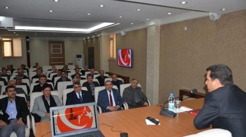 Vali &Ccedil;elik, Mahalle Muhtarlarıyla Bir Araya Geldi