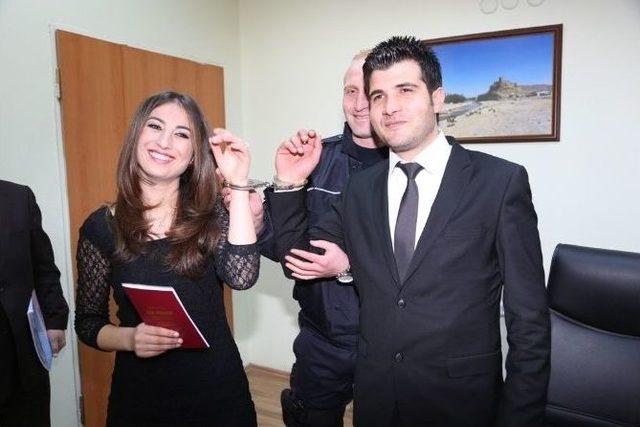 Tuşba’da Kelepçeli Nikah 1