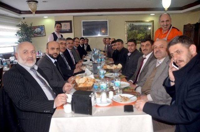 Sarıkamış&rsquo;ta Hizmet İ&ccedil;i Eğitimi Tamamlayan Din G&ouml;revlileri Belgelerini Aldı 2