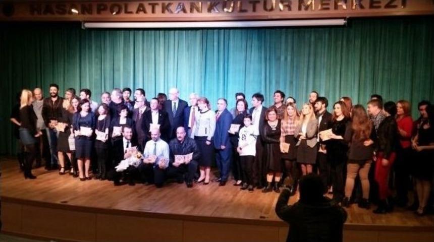 Nil&uuml;fer Kent Konseyi Tiyatro Grubu&rsquo;na 3 &Ouml;d&uuml;l