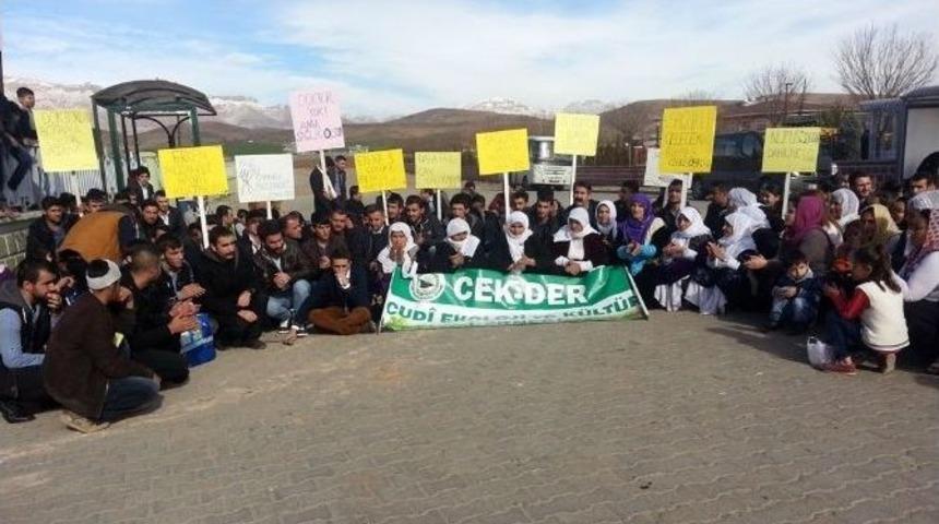 Silopi&rsquo;de &rsquo;doktor Eksikliği&rsquo; Protestosu