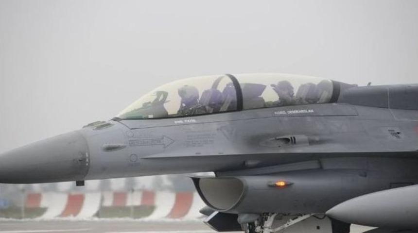 Havacılık Kul&uuml;b&uuml; &Uuml;yelerinden 8. Ana Jet Komutanlığı&rsquo;na Ziyaret