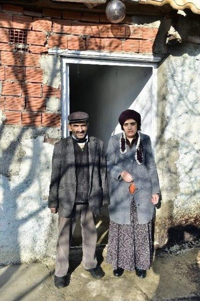 Mamak Belediyesi Evi Yanan Vatandaşa Umut Oldu