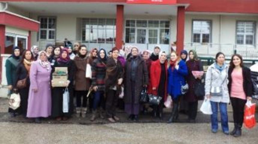 Pursaklarlı Hanımlar Huzurevini Ziyaret Etti