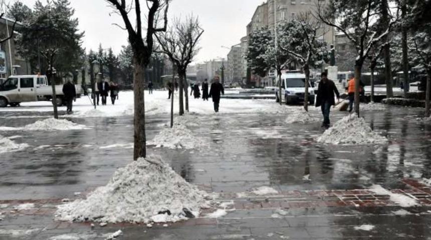 Elazığ&rsquo;Da 367 K&ouml;y Yolu Kardan Kapandı