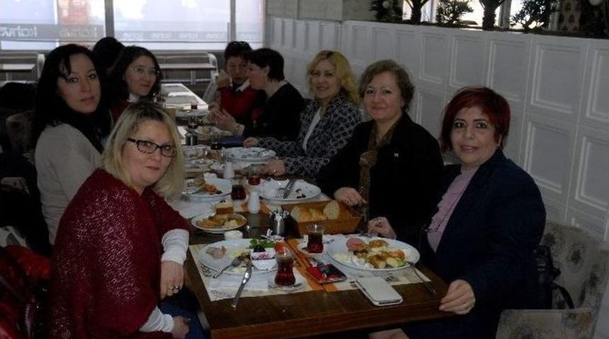 Esgiad Kadın Platformu Dayanışma Kahvaltısı