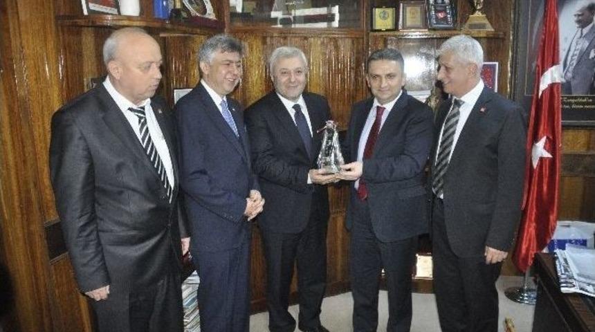 Chp Pm &Uuml;yesi &Ouml;zkan&rsquo;dan Genel Maden İş&ccedil;ileri Sendikası Başkanına Ziyaret