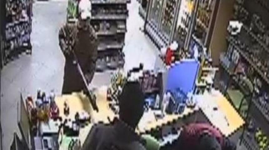 Pompalı Gasp&ccedil;ılar G&uuml;venlik Kamerasında